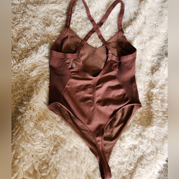 Free People Movement Good Karma Bodysuit in Chocolate NWOT Size XL - Picture 4 of 10